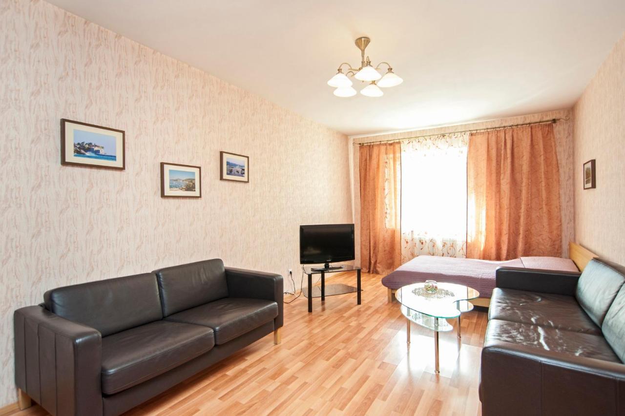 Arenda Kvartiry V Bazhovskom Apartment Ekaterinburg Ngoại thất bức ảnh