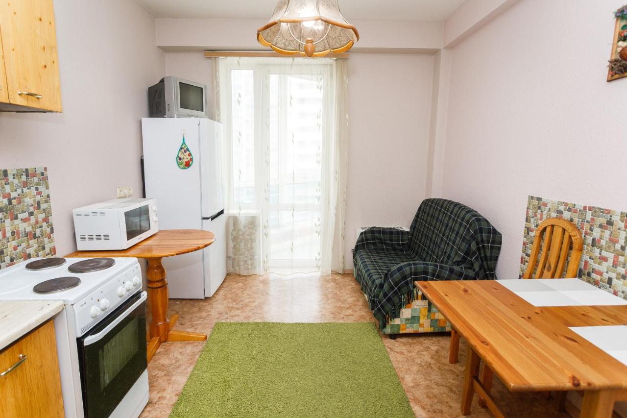 Arenda Kvartiry V Bazhovskom Apartment Ekaterinburg Ngoại thất bức ảnh