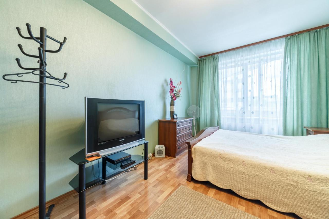 Arenda Kvartiry V Bazhovskom Apartment Ekaterinburg Ngoại thất bức ảnh